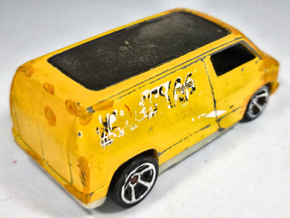 Custom '77 Dodge Van Hot Wheels 2007 Żółty 1:64 – zdjęcie 3