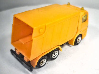CIĘŻARÓWKA jak MERCEDES, Śmieciarka, Siku, Die cast Pomarańcz 1:87 Resoraki – zdjęcie 3