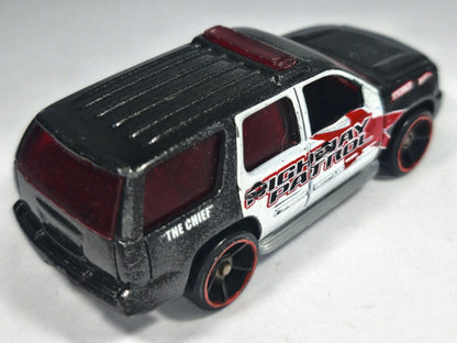 '07 CHEVY TAHOE POLICE, The Chief, Hot Wheels 2010 Die cast COE Czarny 1:64 – zdjęcie 3