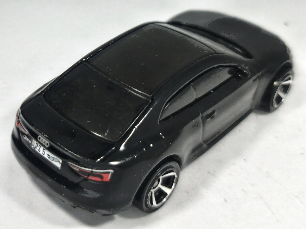 Audi RS 5 Coupe Hot Wheels 2018 Mainline 1:64 Luzak Czarny – zdjęcie 3