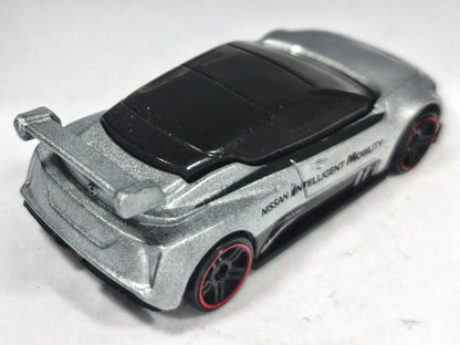Nissan Leaf Nismo RC_02 Hot Wheels 2020 HW Green Speed 1:64 Luzak Srebrny – zdjęcie 3