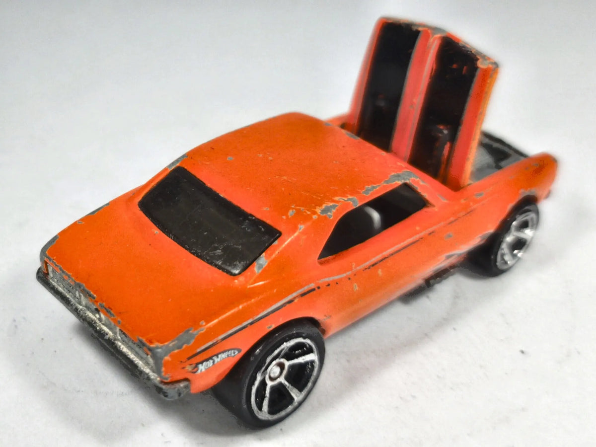 Chevrolet Camaro 1967 Hot Wheels 2003 1:64 Luzak Pomarańczowy 2xMetal – zdjęcie 3