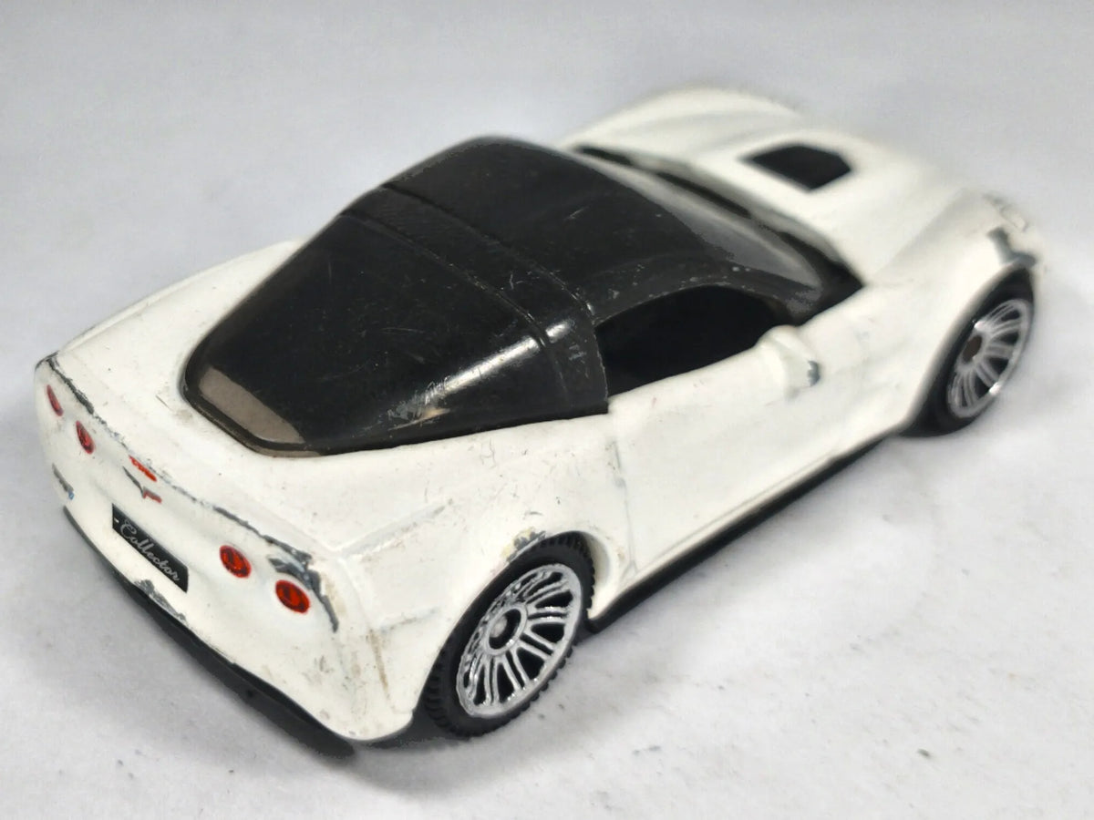 Chevrolet Corvette ZR1 Matchbox 2008 1:64 Luzak Biały – zdjęcie 3