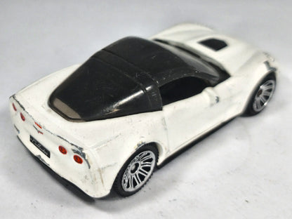 Chevrolet Corvette ZR1 Matchbox 2008 1:64 Luzak Biały – zdjęcie 3