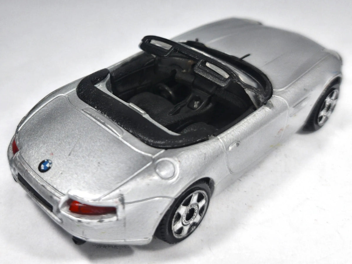 BMW Z8 Bburago 1:43 Luzak Srebrny – zdjęcie 3