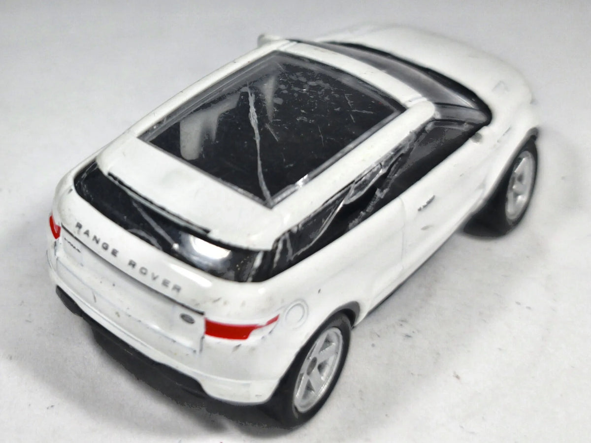 Range Rover Evoque Welly 1:64 Luzak Biały – zdjęcie 3