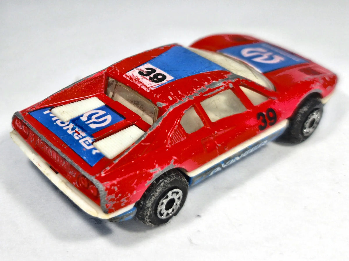 FERRARI 308 GTB Matchbox 1981 Czerwony 1:57 Made in Macau – zdjęcie 3