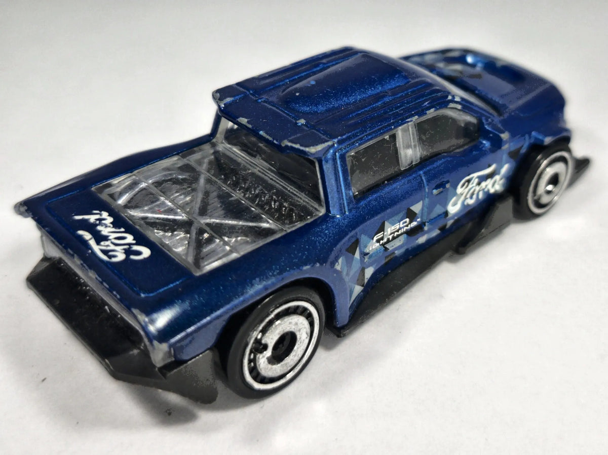 FORD F-150 LIGHTNING CUSTOM MODEL Hot Wheels 2023 Niebieski 1:58 – zdjęcie 3