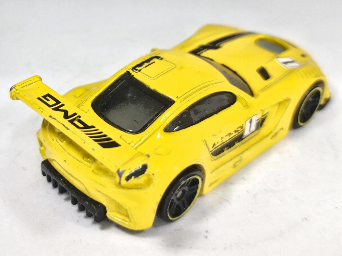 Mercedes-AMG GT3 Hot Wheels 2018 HW RACE DAY 1:64 Samochód wyścigowy Luzak – zdjęcie 3