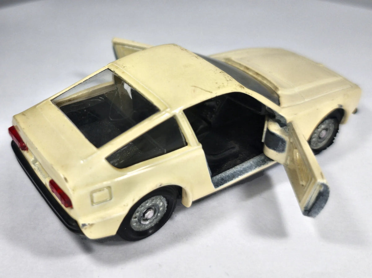 Alfa Romeo "Zagato" Solido Kremowy 1:43 – zdjęcie 3