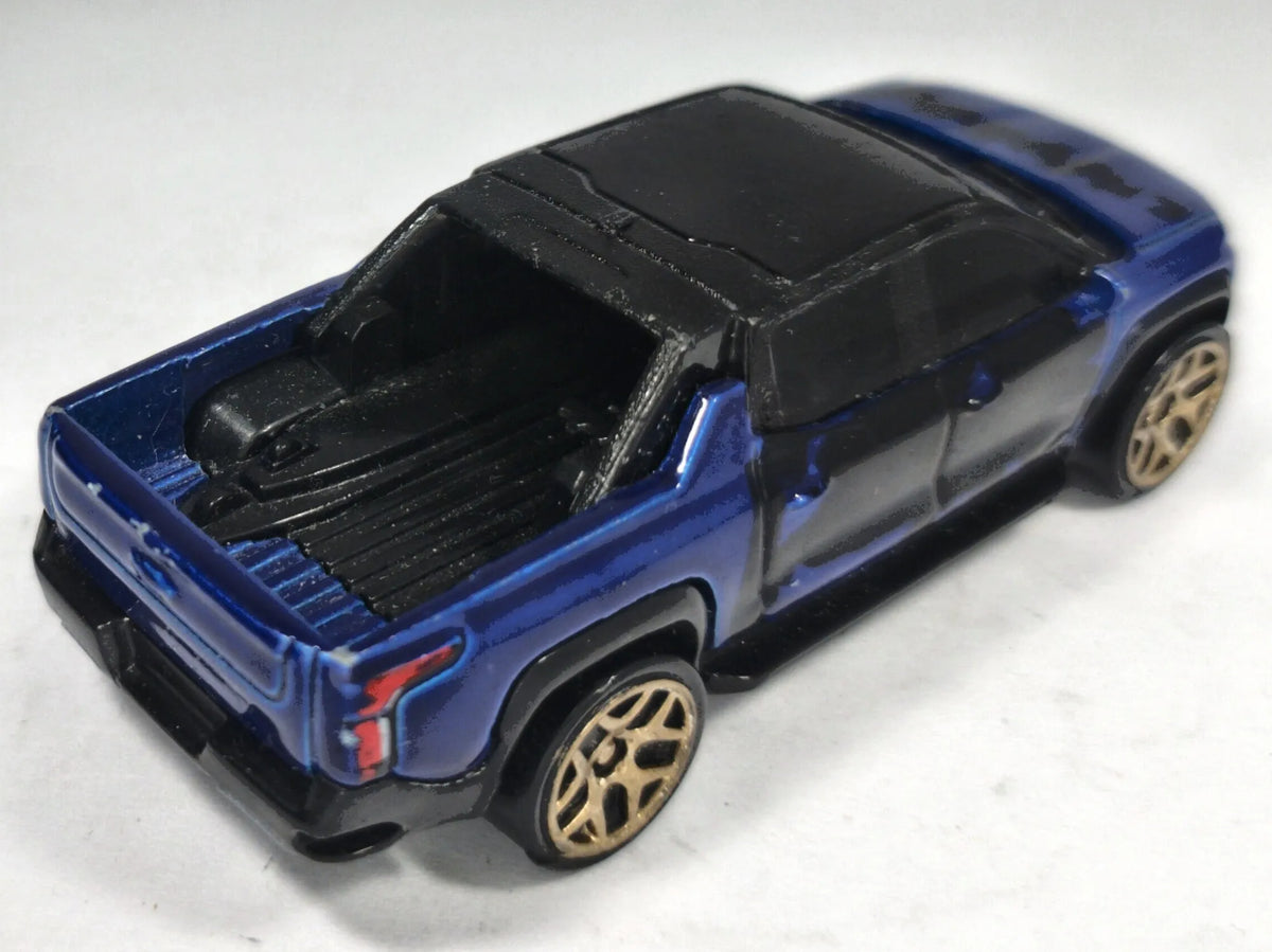 Silverado Ev Hot Wheels 2023 1:60 Pickup Niebieski – zdjęcie 3