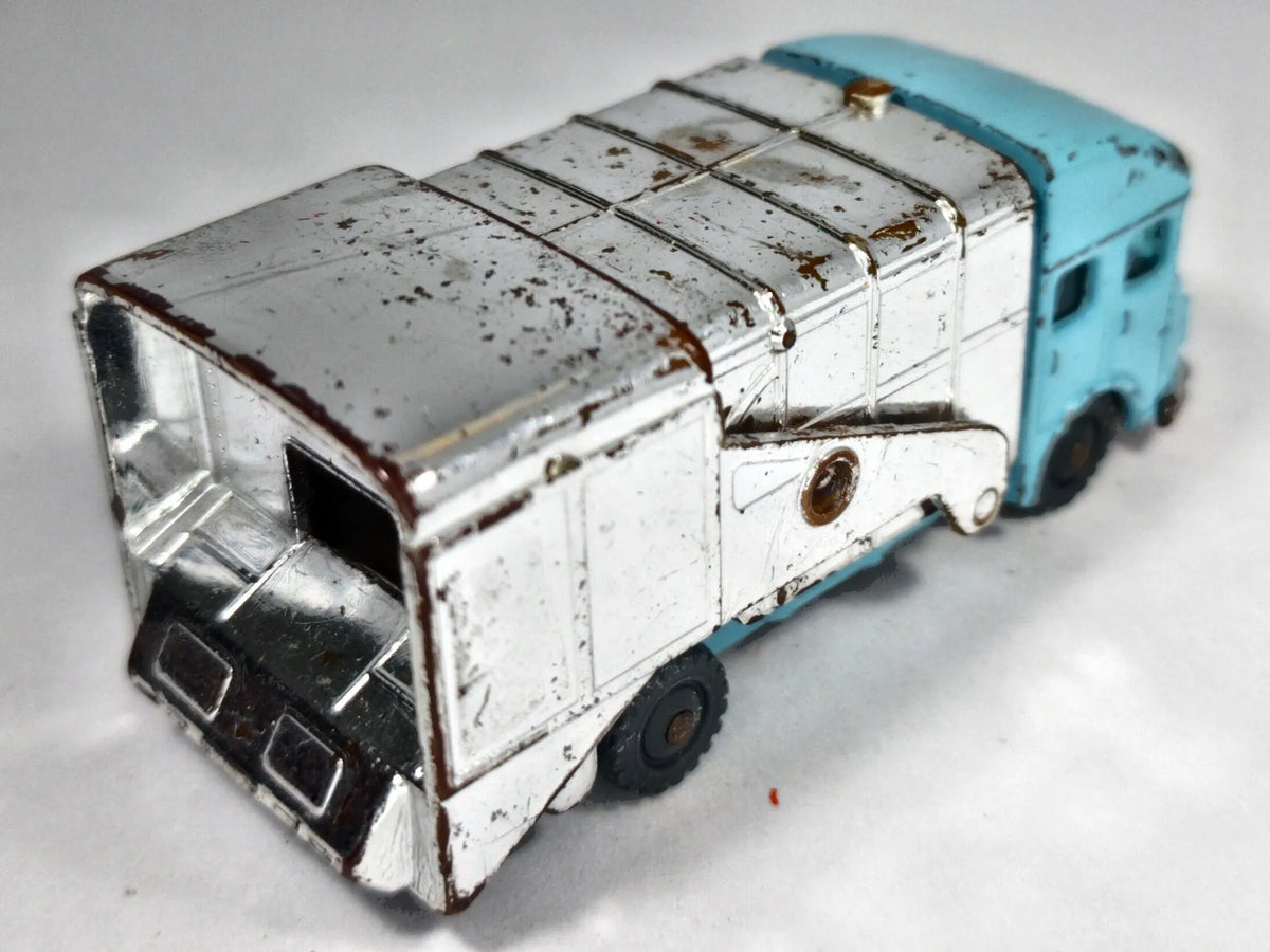 REFUSE VAN Husky '60 Błękitny 1:76 Made in Gt Britain – zdjęcie 3