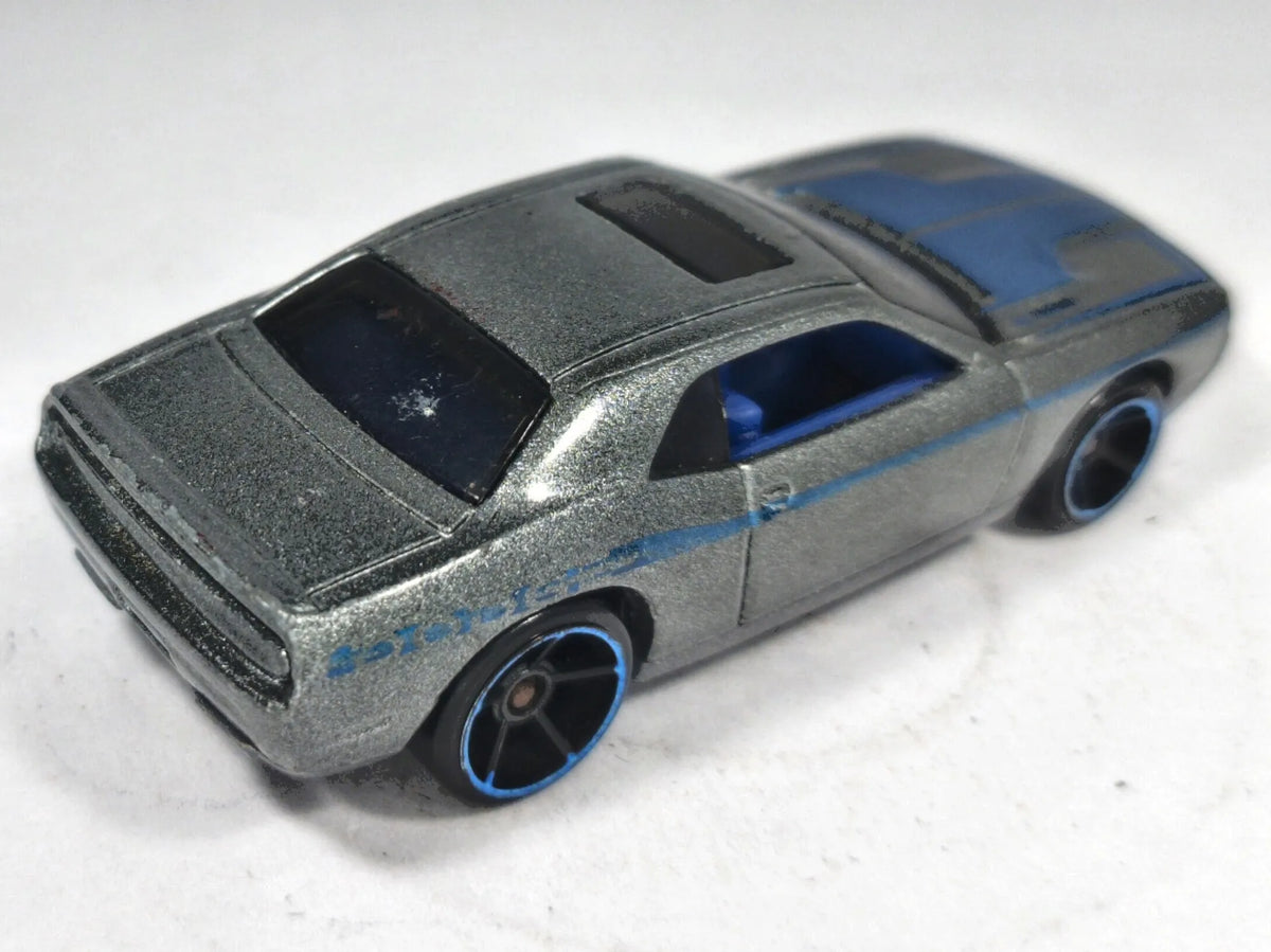 '08 Dodge Challenger Srt8 Hot Wheels 2009 Muscle Mania 1:64 AMX Luzak – zdjęcie 3