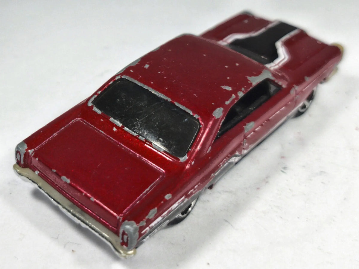 1966 Ford Fairlane GT Hot Wheels 1:64 Luzak Bordowy Muscle Car – zdjęcie 3