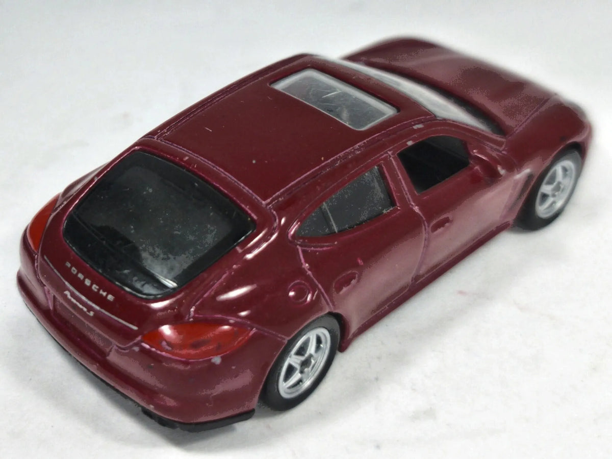 Porsche Panamera Welly 1:64 Bordowy – zdjęcie 3