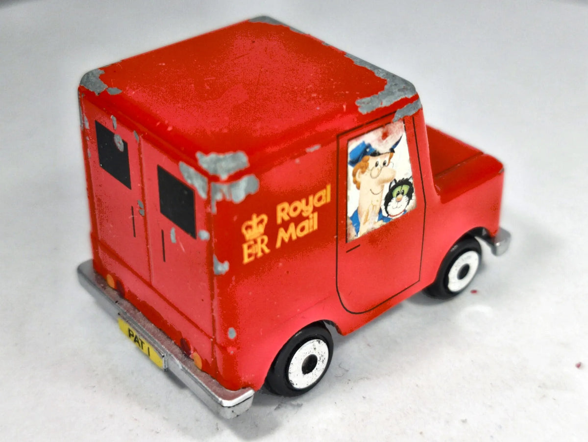 POSTMAN PAT VAN Corgi 2004 Czerwony 1:64 Listonosz Pat Royal Mail – zdjęcie 3