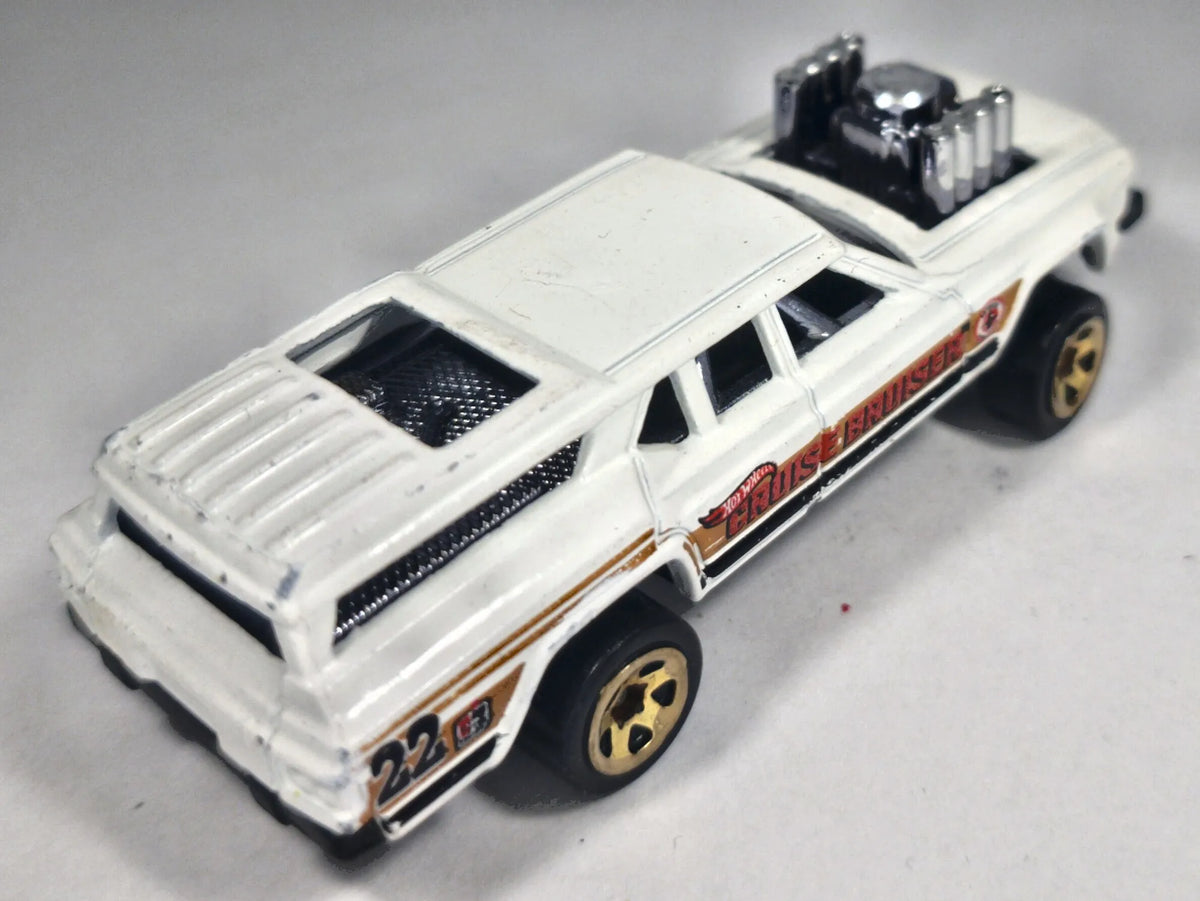 CRUISE BRUISER #22, Hot Wheels 2015, Die cast 1 N, Biały, 1:64, Resoraki – zdjęcie 3