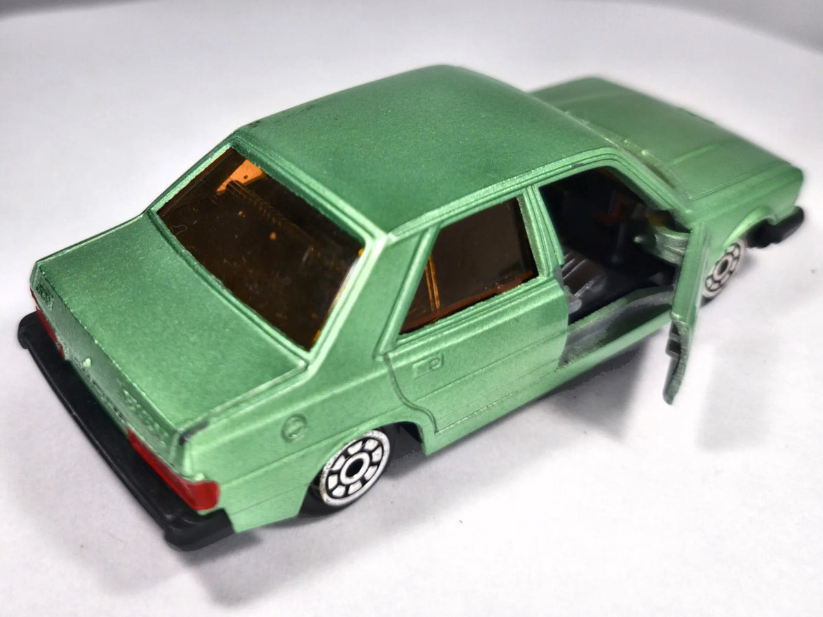 Peugeot 305 Sedan Jet Car Norev '80 Zielony 1:43 Made in France – zdjęcie 3