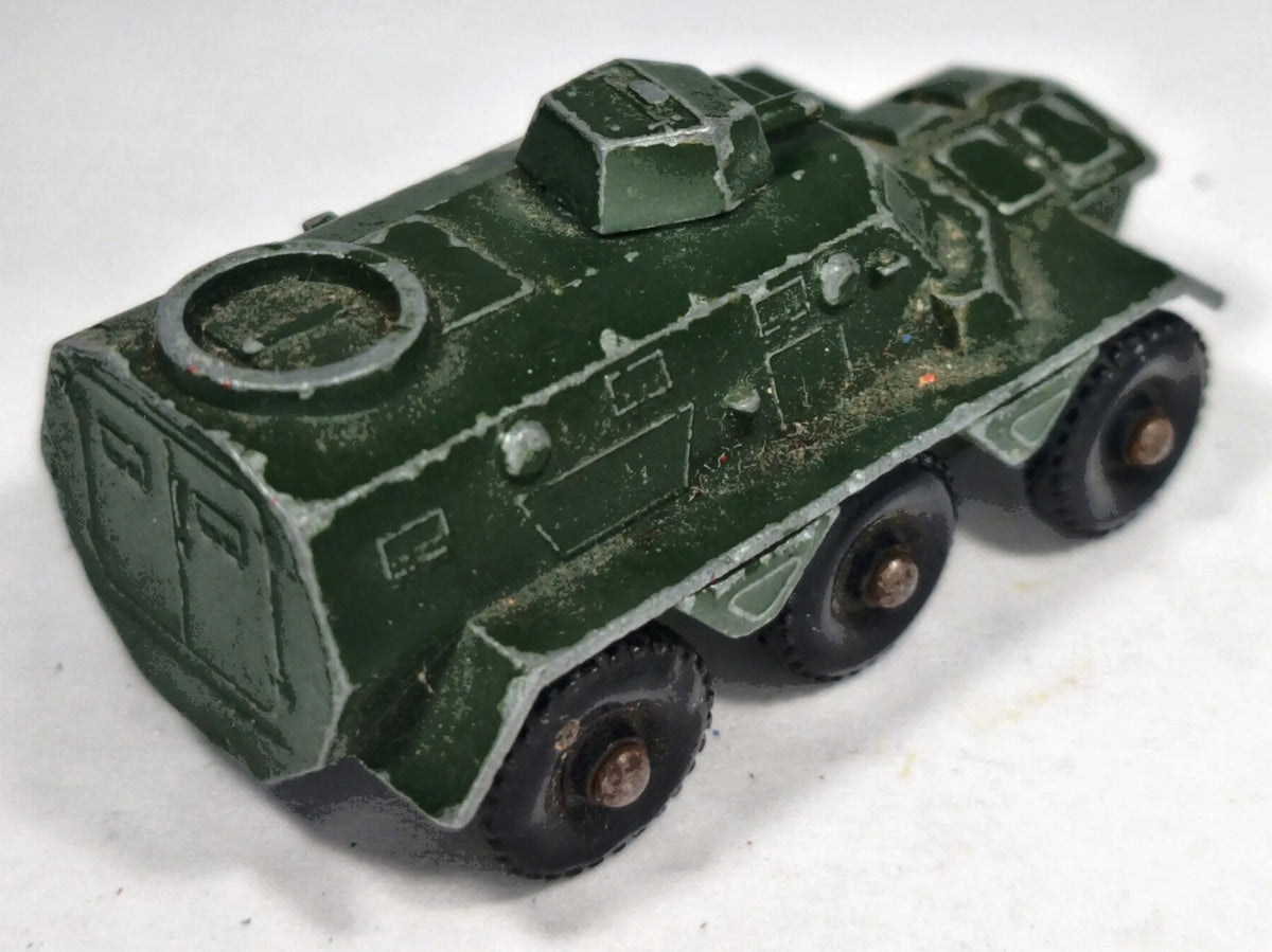 Czołg Saracen Personnel Carrier Matchbox '70 Zielony 1:76 Made in England – zdjęcie 3