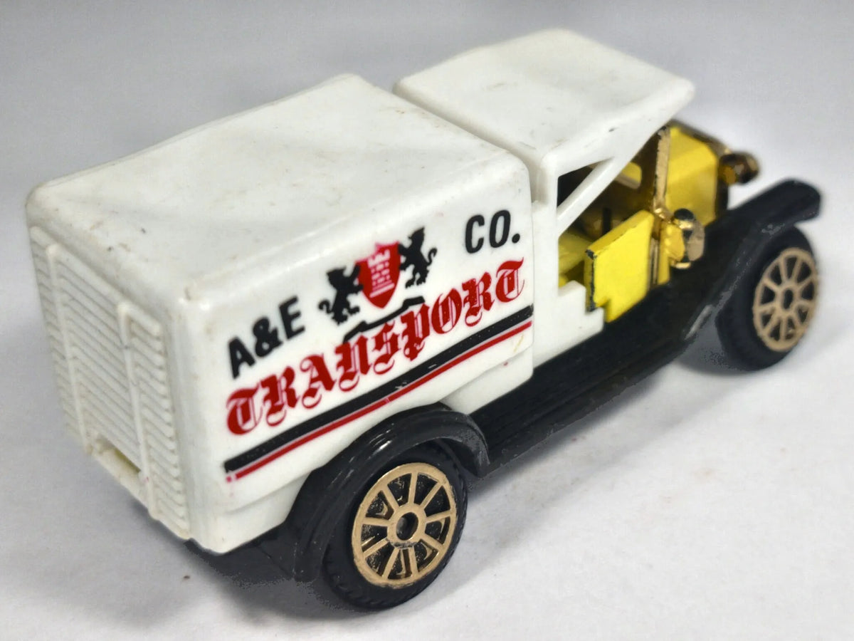 VINTAGE DELIVERY TRUCK, Reader's Digest, Die cast 607612, Biały, 1:64 – zdjęcie 3