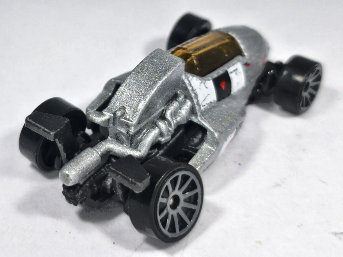2 Jet Z Hot Wheels 2013 HW Racing 1:64 Formula E Luzak Srebrny – zdjęcie 3