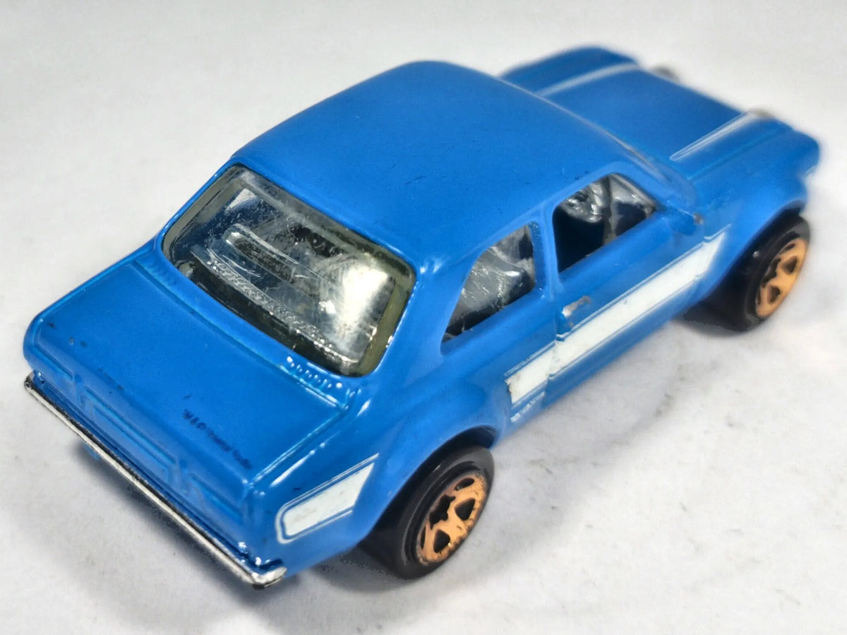 '70 Ford Escort RS1600 Hot Wheels 2014 1:64 Luzak Niebieski – zdjęcie 3
