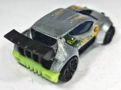 Fast 4Wd Hot Wheels 2013 Fast & Furious 1:64 8 Luzak Srebrny – zdjęcie 3
