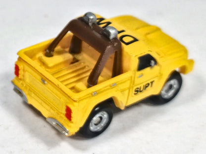 PICKUP 4X4 SUPT DPW Micro Machines Galoob 1988 Żółty 1:87 – zdjęcie 3