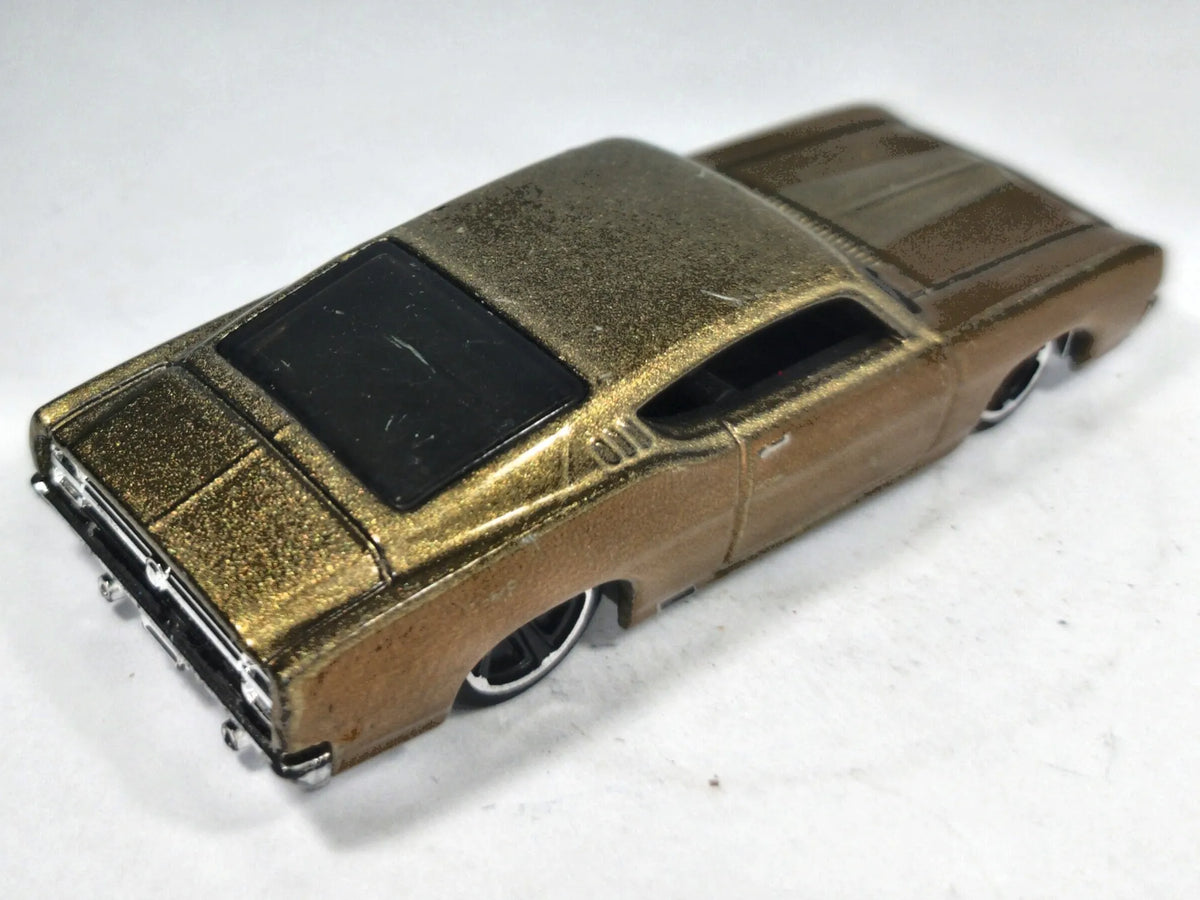 Dodge Challenger Matchbox 1975 Superfast 1:64 Luzak Złoty – zdjęcie 3