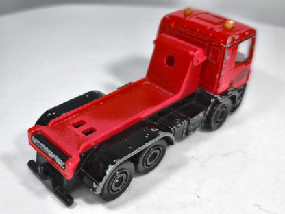 Ciągnik Siodłowy Man Tgs Truck Majorette Czerwony 1:64 – zdjęcie 3