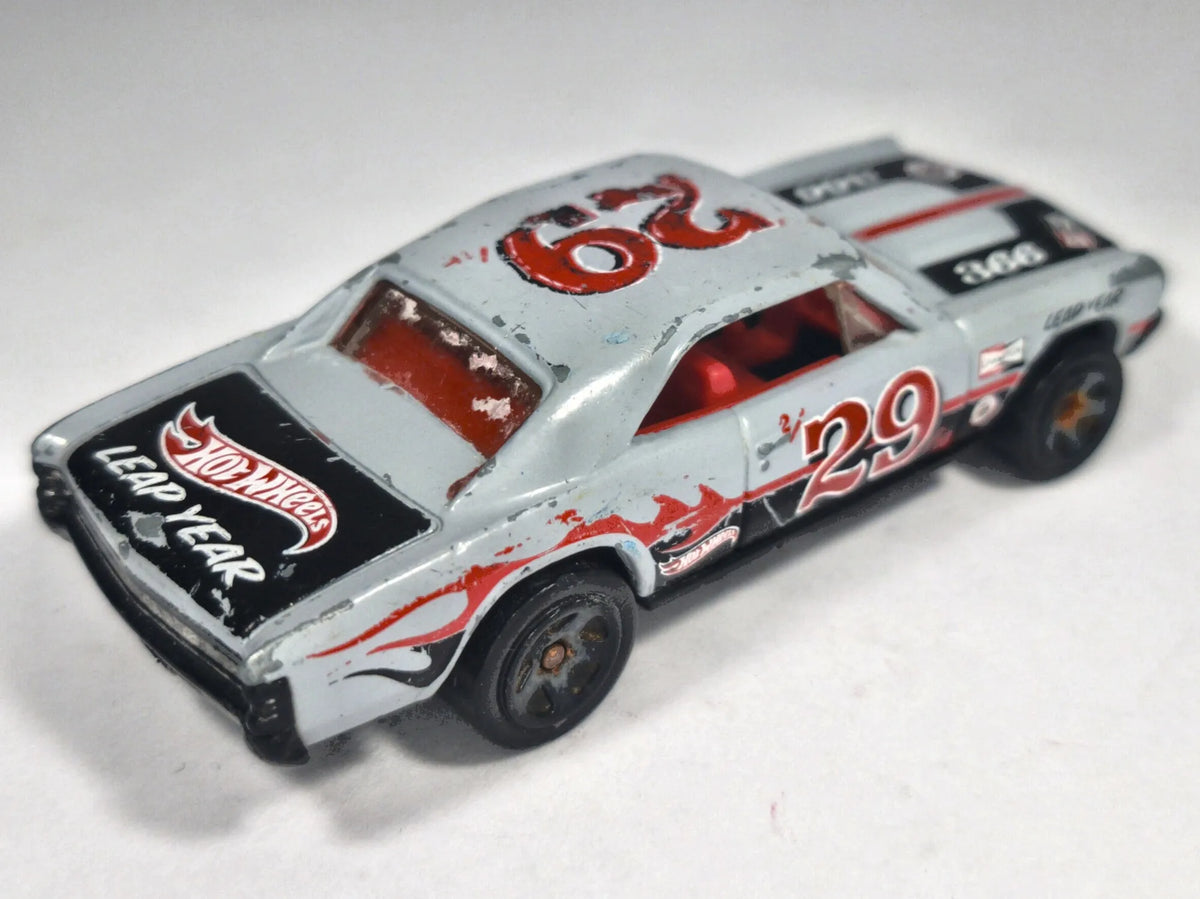 '67 CHEVELLE SS 396, Hot Wheels, Die cast I N, Szary, 1:64, Resoraki – zdjęcie 3