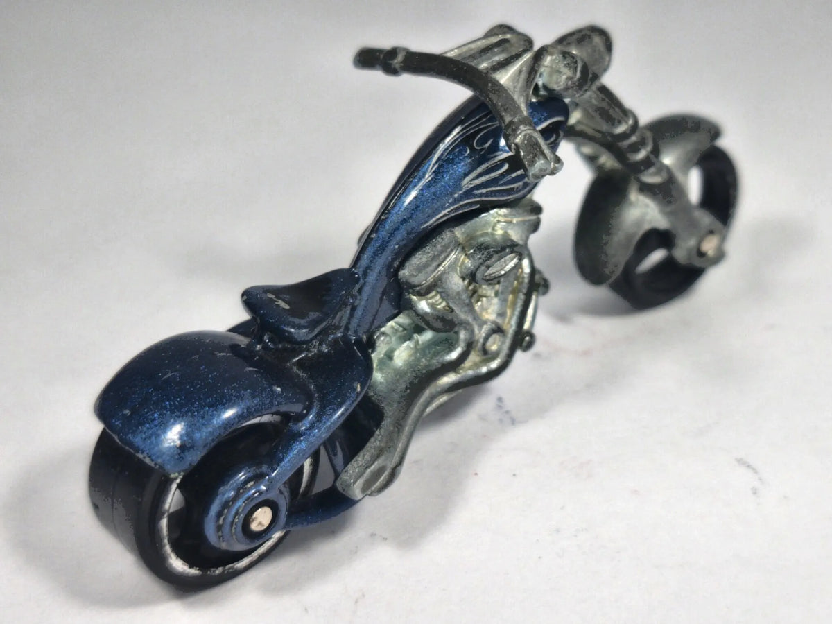 Motocykl Splitback, Hot Wheels 2009, Die cast, Niebieski, 1:64, Resoraki – zdjęcie 3