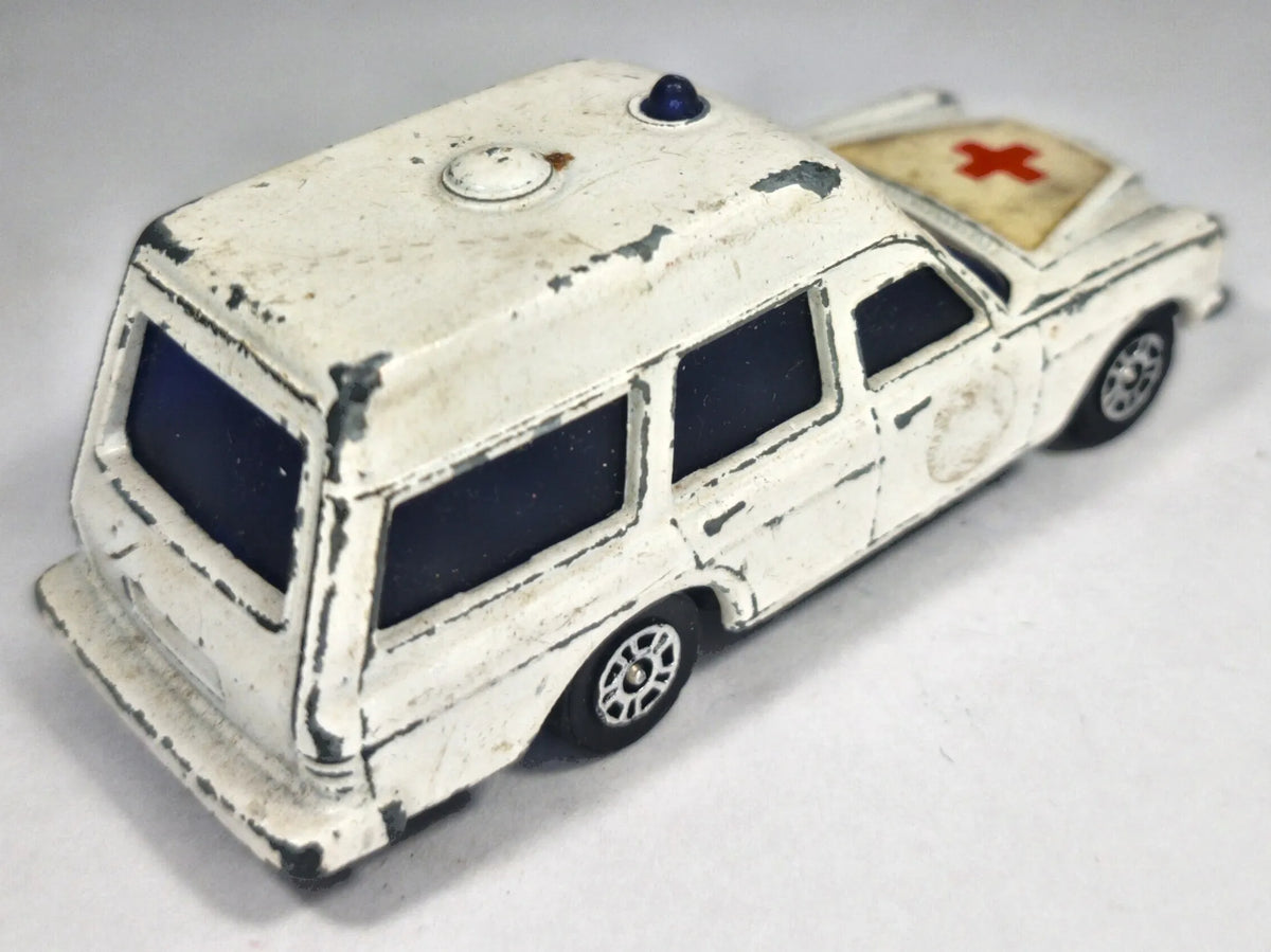 MERCEDES BENZ 2200 BINZ AMBULANCE, Corgi, Die cast, Biały, 1:64, Resoraki – zdjęcie 3