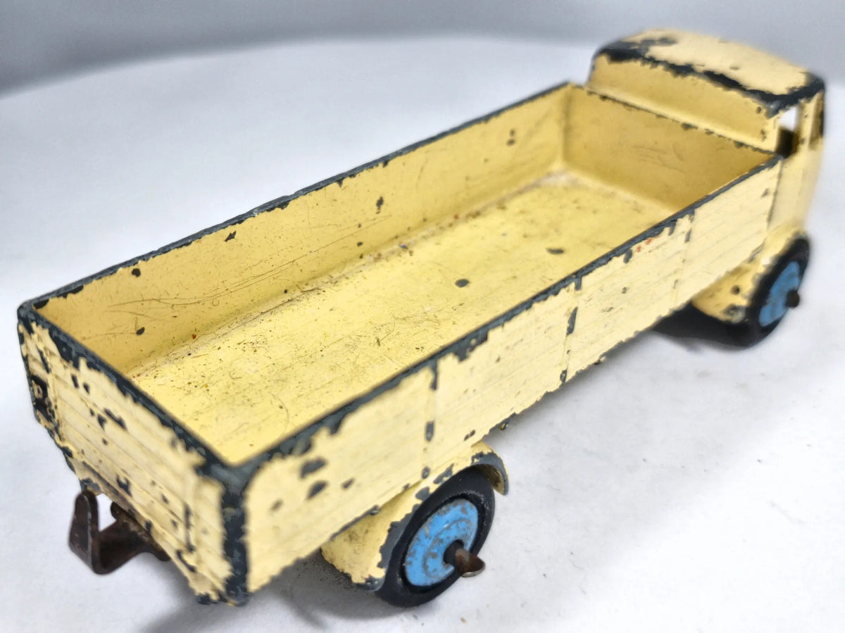 Ciężarówka Ciężarówka Skrzyniowa Dinky Toys '50 Krem. 1:43 Made in England – zdjęcie 3