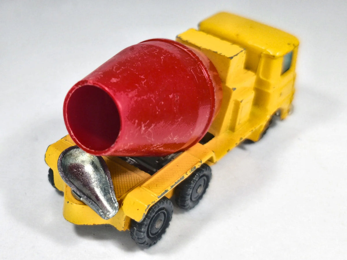 Foden Concrete Mixer Matchbox '60 1:64 Made in England Betoniarka Żółty – zdjęcie 3