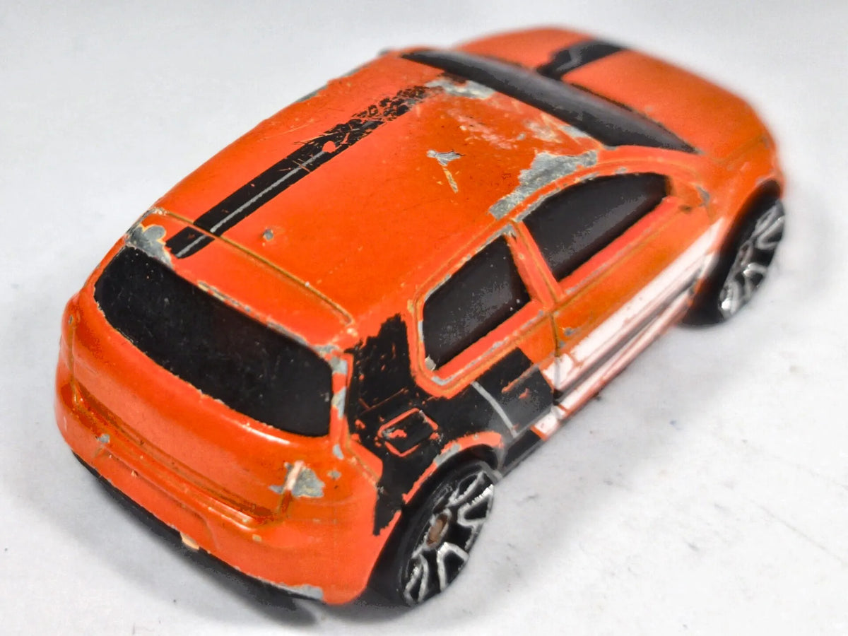 Volkswagen Golf Mk7 Hot Wheels 2016 1:64 Luzak Pomarańczowy – zdjęcie 3