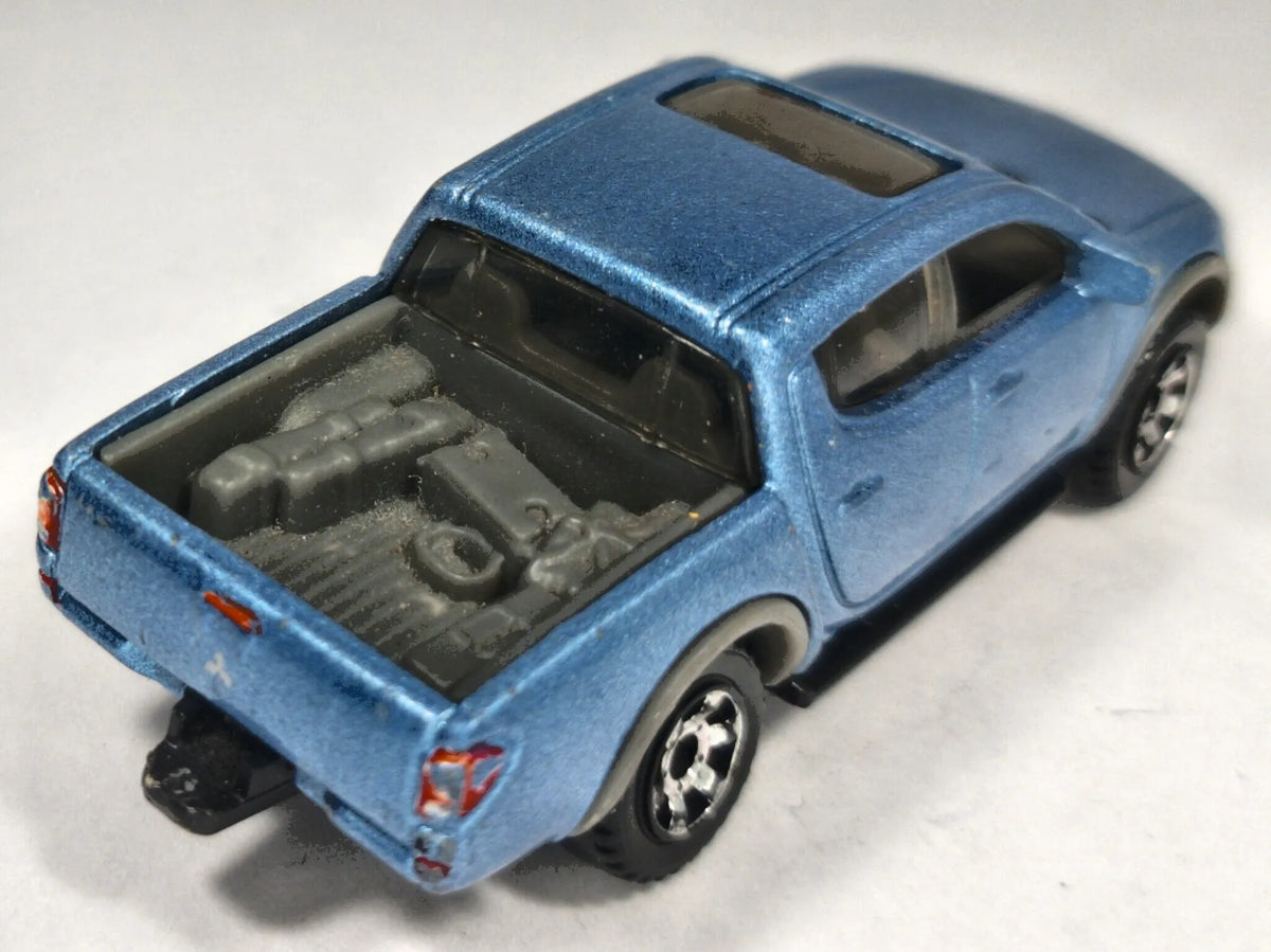 Mitsubishi L200 Triton 2007 Matchbox 2009 1:64 Pickup Luzak Niebieski – zdjęcie 3
