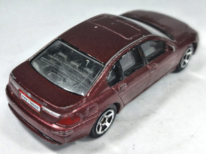 BMW 7 Series Realtoy 1:64 Luzak Bordowy – zdjęcie 3