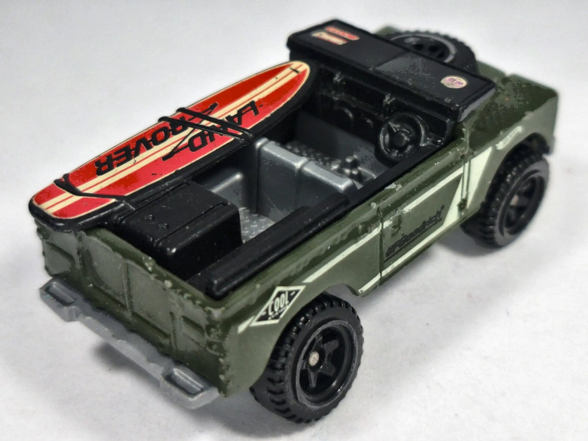 LAND ROVER SERIES II Hot Wheels 2023 HG65 Zielony 1:64 – zdjęcie 3