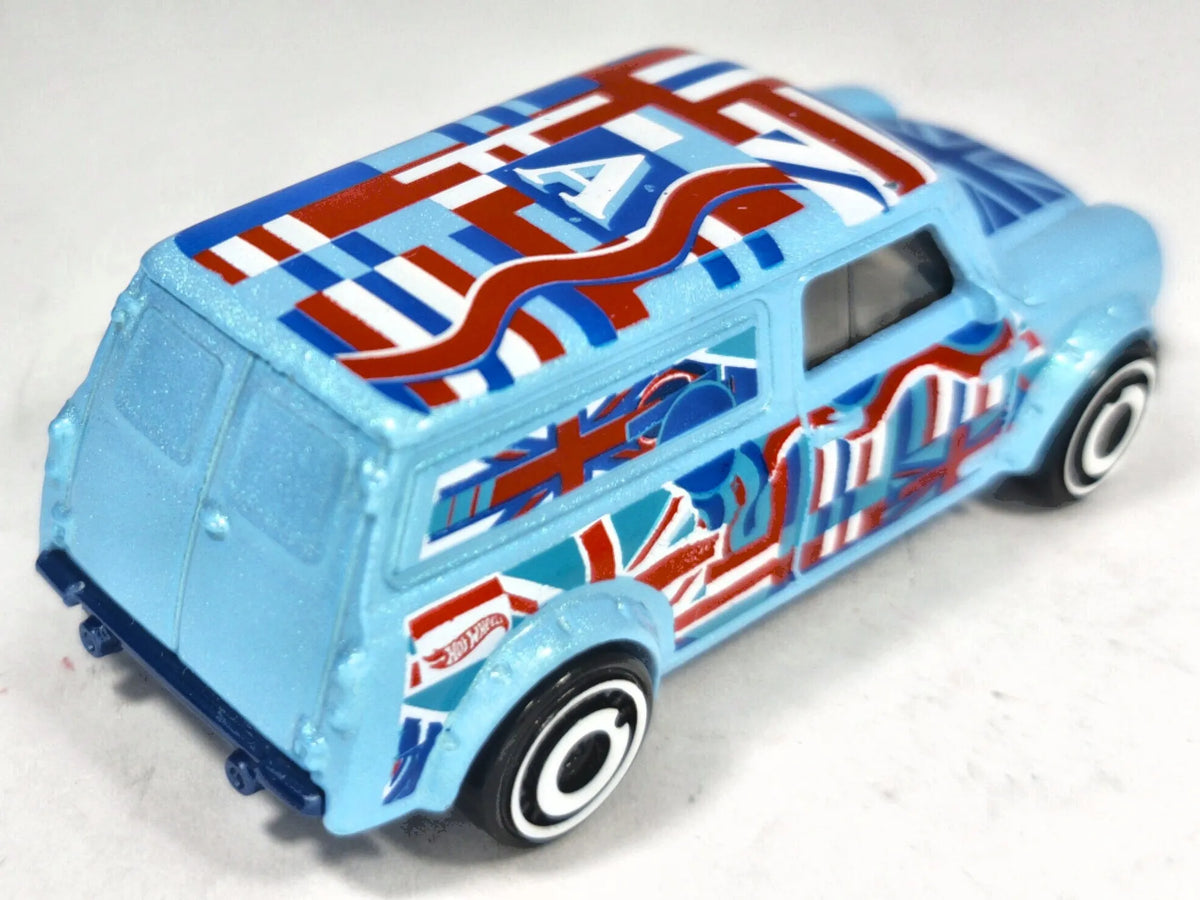 '67 Austin Mini Van Hot Wheels 2014 1:64 Van Niebieski Vintage – zdjęcie 3