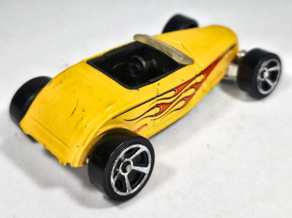 '33 Ford Hot Wheels 2008 Żółty 1:64 – zdjęcie 3