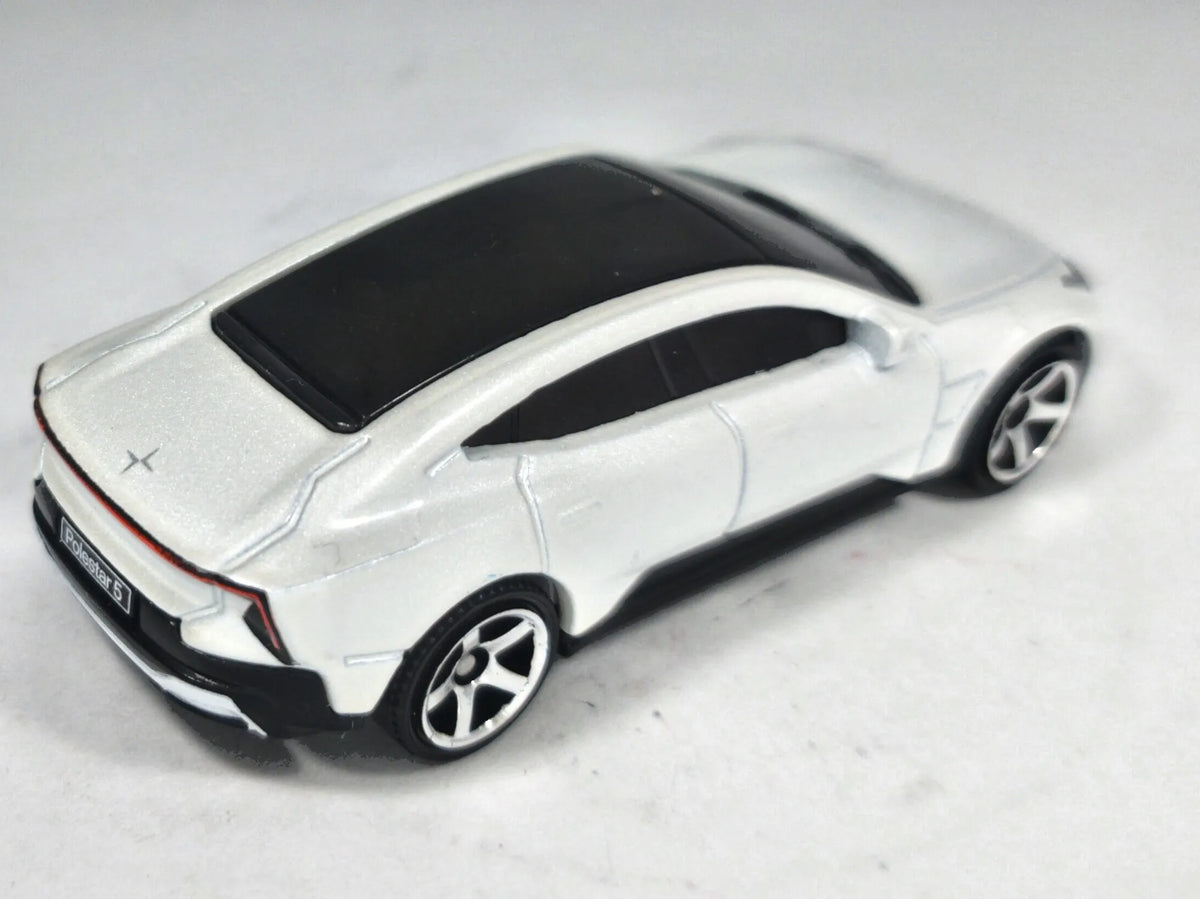 Polestar 5 Matchbox 2024 Matchbox Series 1:64 Biały Samochód osobowy – zdjęcie 3