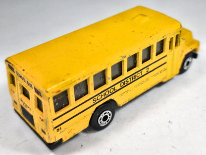 SCHOOL BUS / SCHOOL DISTRICT 2 Matchbox 1985 Żółty 1:120 – zdjęcie 3