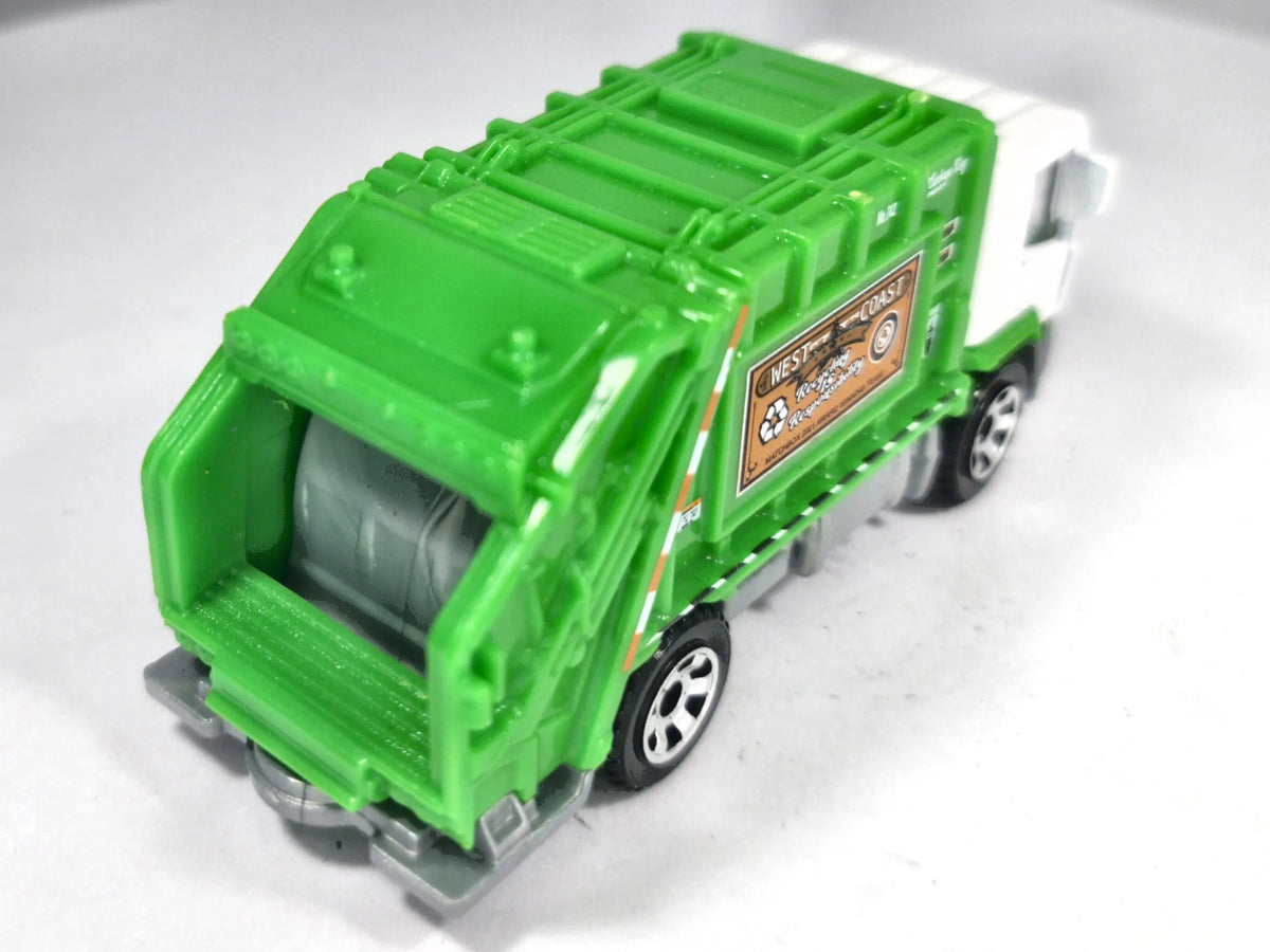 Garbage Truck Matchbox 2008 1:64 Śmieciarka Garbage 4 Hire Luzak Zielony – zdjęcie 3