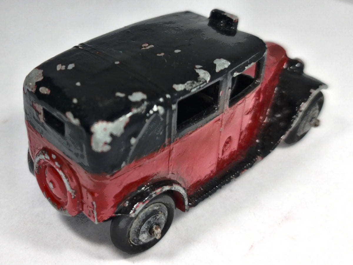 GRAHAM SEDAN TAXI Tootsie Toy 1936 Czerwony 1:55 Made in United States – zdjęcie 3