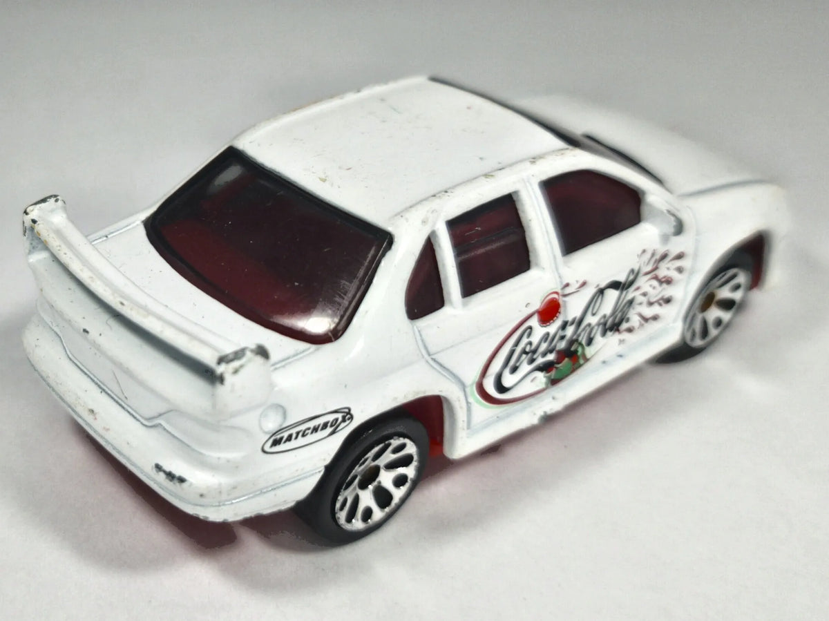 Ford Falcon Matchbox 1986 1:64 Coca-Cola Luzak Biały – zdjęcie 3