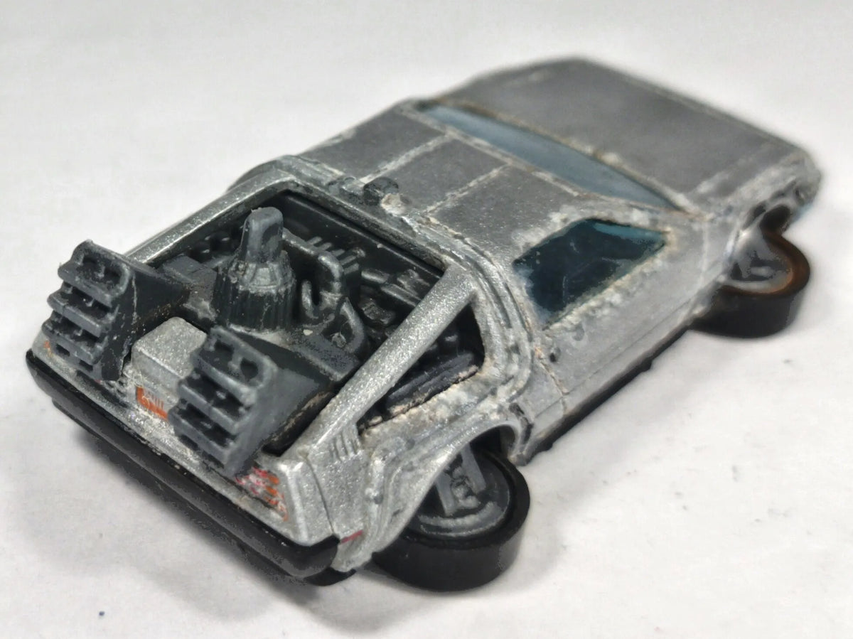 DeLorean DMC-12 Time Machine Hot Wheels 2015 HW Screen Time 1:64 Luzak – zdjęcie 3