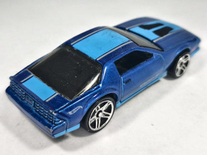 CHEVROLET CAMARO Z28, Hot Wheels 2011, V5310, Niebieski, 1:64, Resoraki – zdjęcie 3