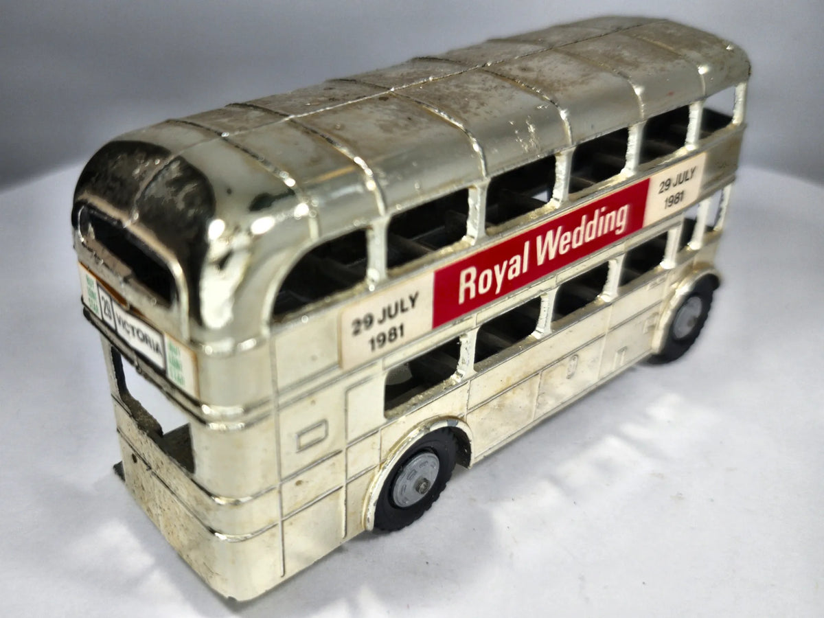 Aec Routemaster London Bus Srebrny Chrom 1:43 – zdjęcie 3