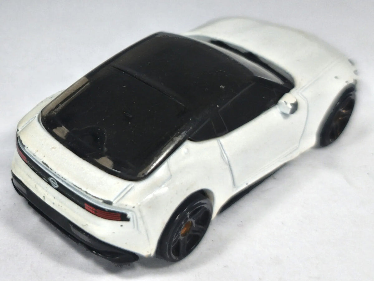 Nissan Z Proto Hot Wheels 2021 Biały 1:64 – zdjęcie 3